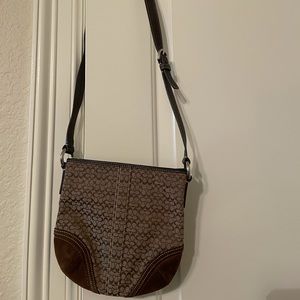 Like new, medium Vintage Coach cross-body